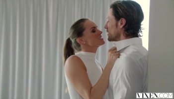 Студентки мастурбируют и ебутся с приятелем